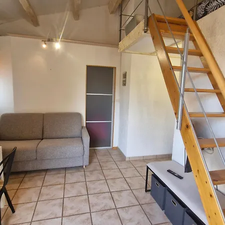 2 Pieces Avec Clim, Parking, Proche Commerces Et - Sainte-maxime, Golfe De St-tropez - Fr-1-780-76 *
