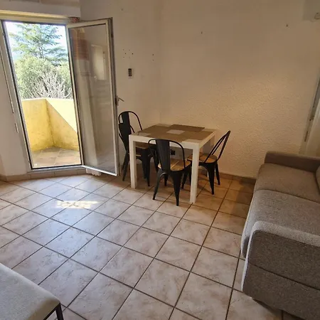 2 Pieces Avec Clim, Parking, Proche Commerces Et - Sainte-maxime, Golfe De St-tropez - Fr-1-780-76 *