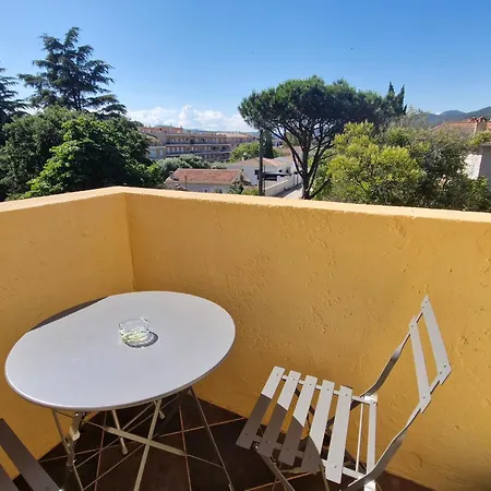 2 Pieces Avec Clim, Parking, Proche Commerces Et - Sainte-maxime, Golfe De St-tropez - Fr-1-780-76 *